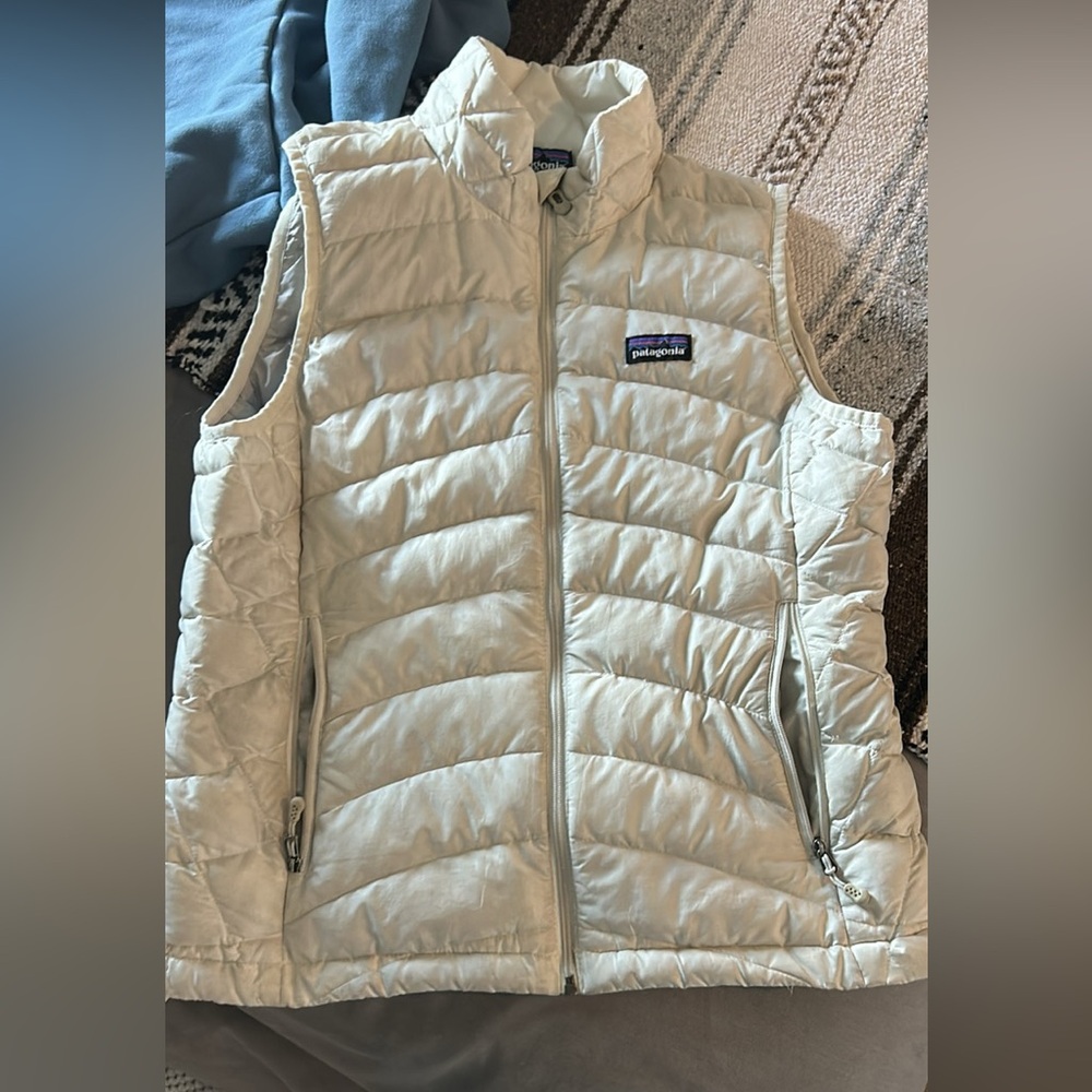 Patagonia Cream Quilted Vest for Cozy Layering